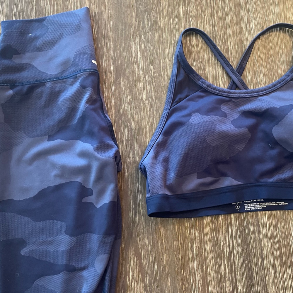 Aerie Workout Outfit - Leggings and Bra.